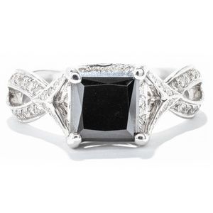 18K White Gold Black Diamond Princess Cut Ring